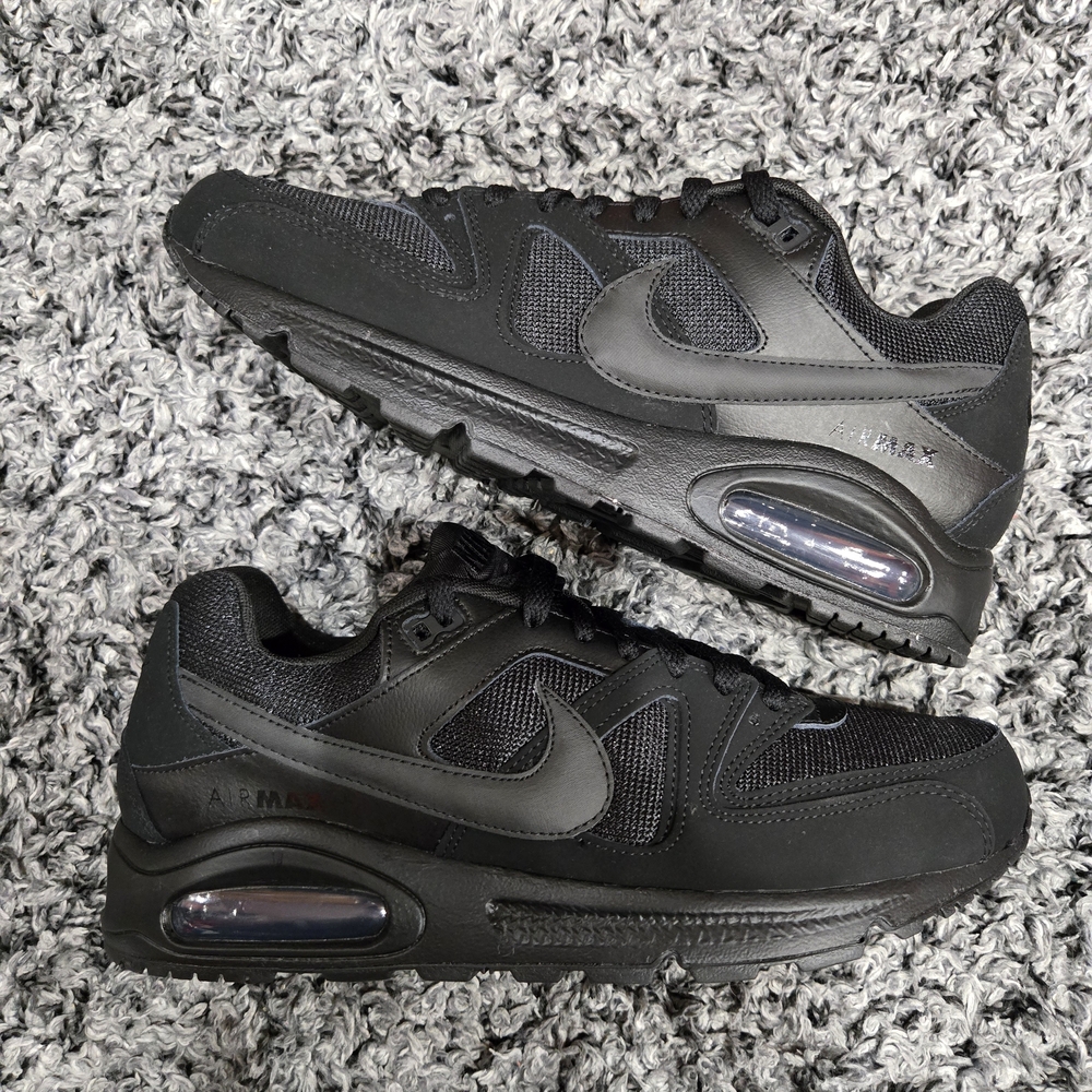 Black Nike Air Max Sneakers